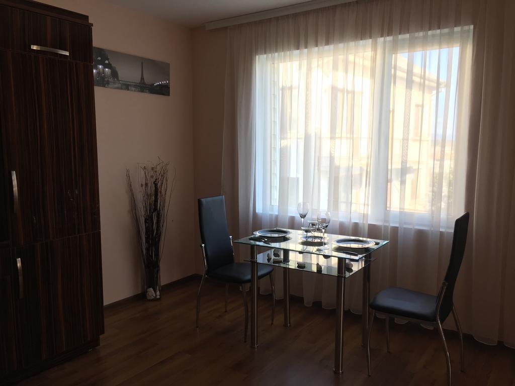 Triglav Edelweiss Guest House Pavel Banya Exterior photo
